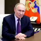 Путин поручил найти гибкое решение, чтобы многодетные не теряли выплаты при росте доходов