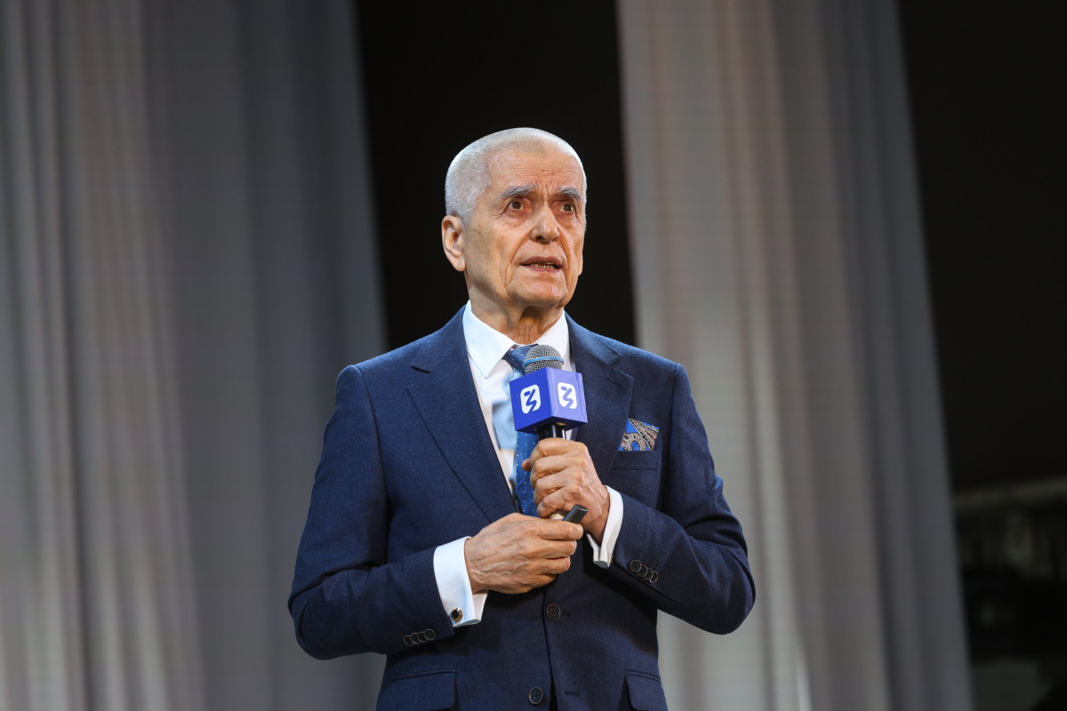 Геннадий Онищенко