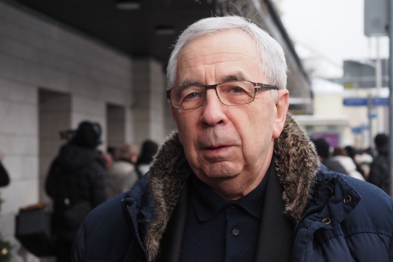 Александр Литвинов