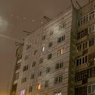 Напротив нового здания театра им. Камала в Казани начали ремонтировать фасады домов