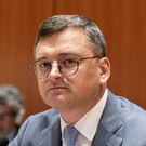 Кулеба: украинцы готовы к территориальным уступкам