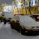 С вечера на парковках в Казани начнут чистить снег – водителей просят убрать авто