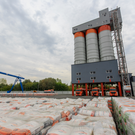 Крупнейший производитель цемента остановил два российских завода из-за падения спроса