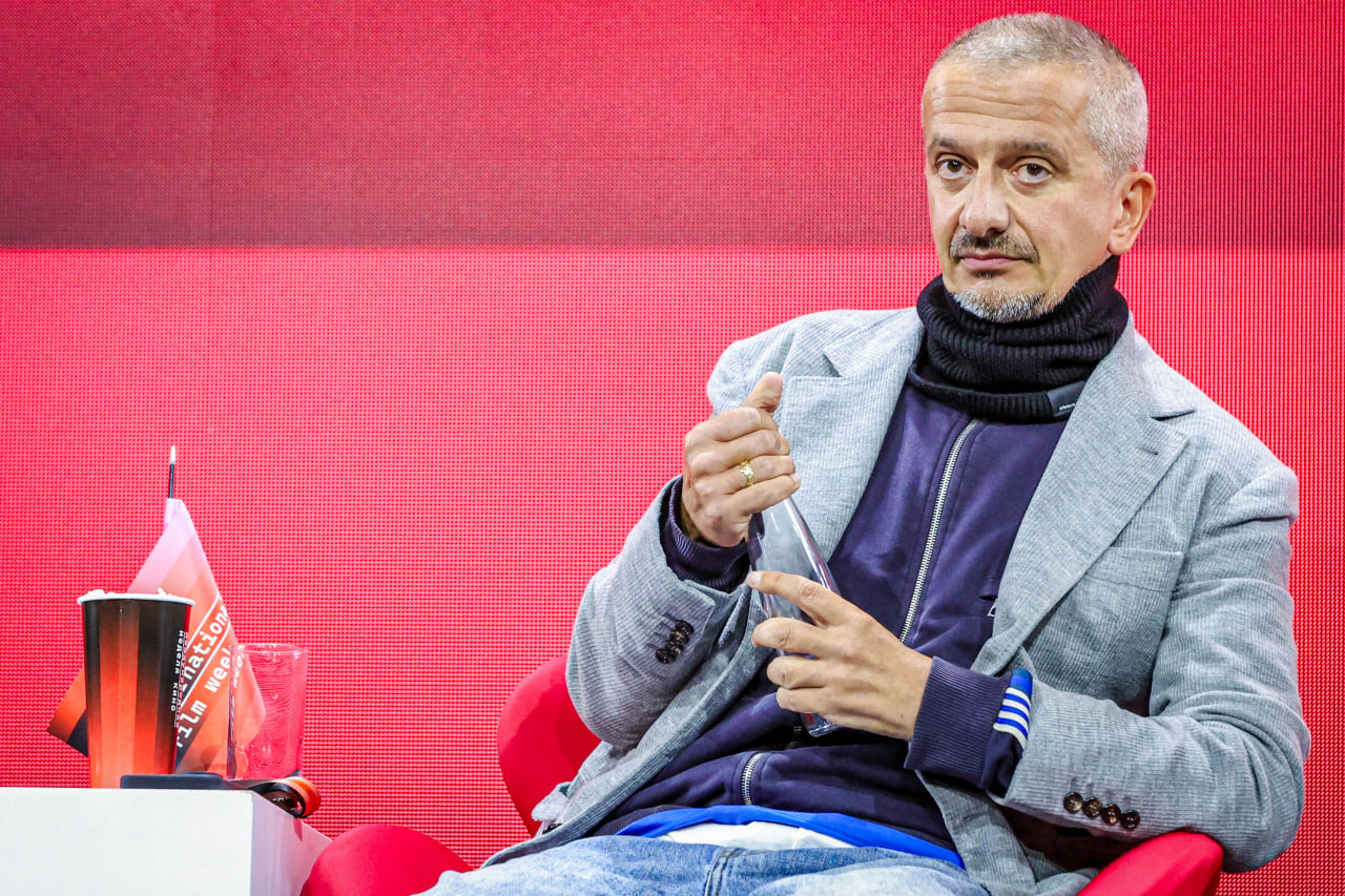 Константин Богомолов