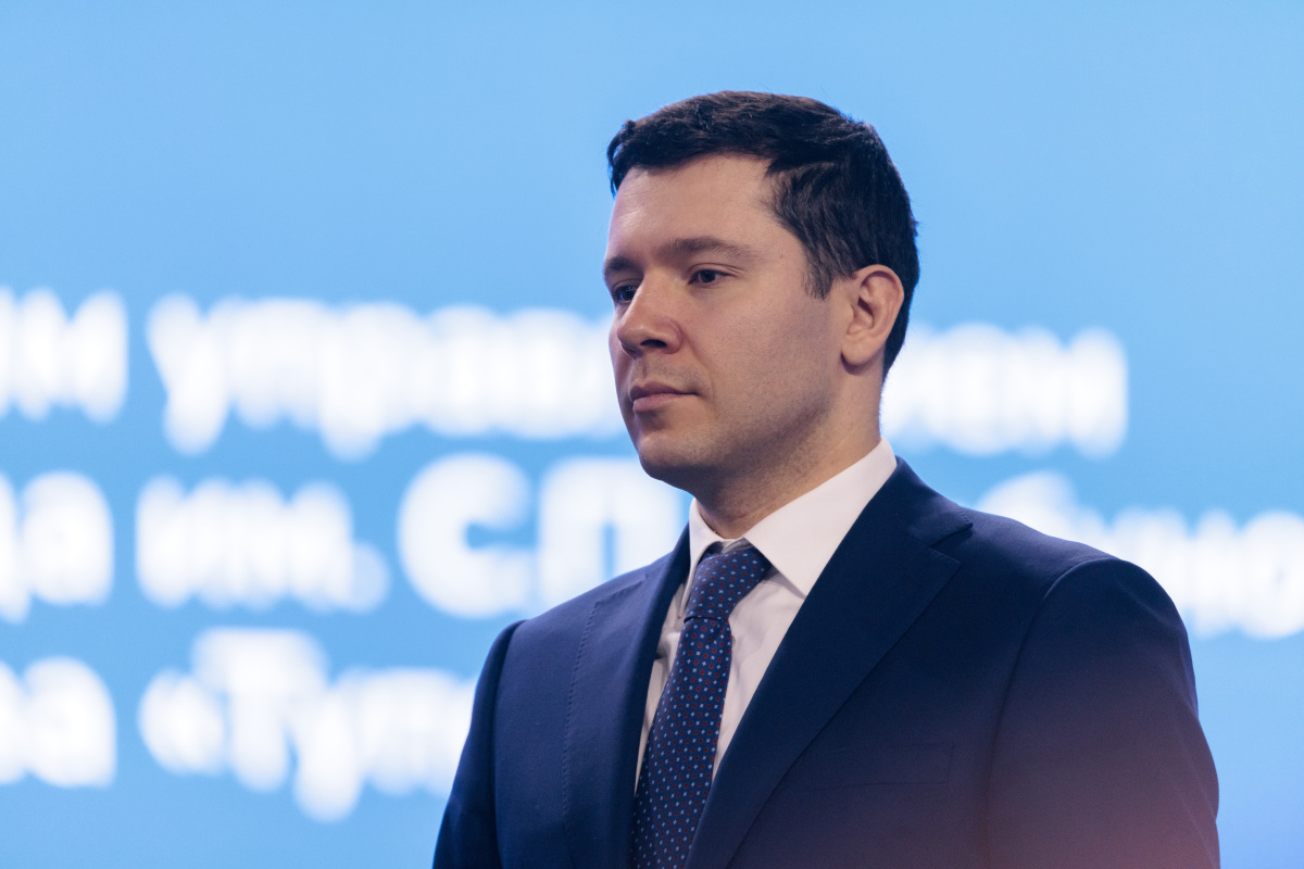 Антон Алиханов