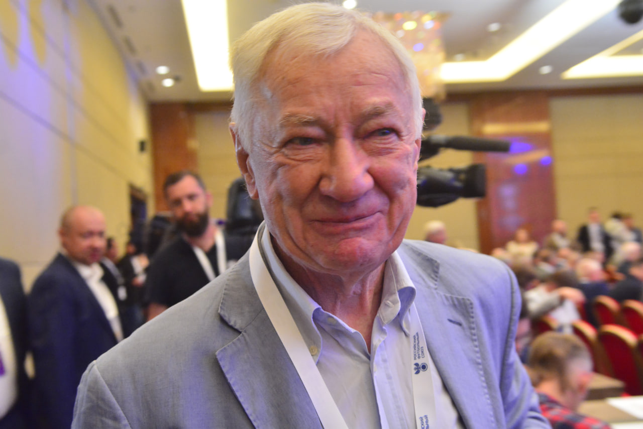 Борис Игнатьев