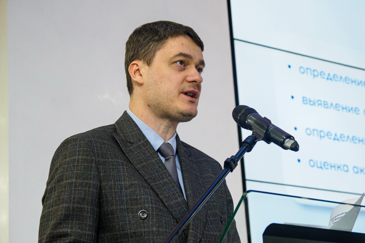  Роман Амирханов