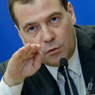 Медведев рассказал о борьбе с «поборами за любую справку»: «Услуги были милостью со стороны государства»