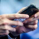 «Известия»: Смартфоны в России уже весной подорожают до 50% из-за мирового дефицита чипов