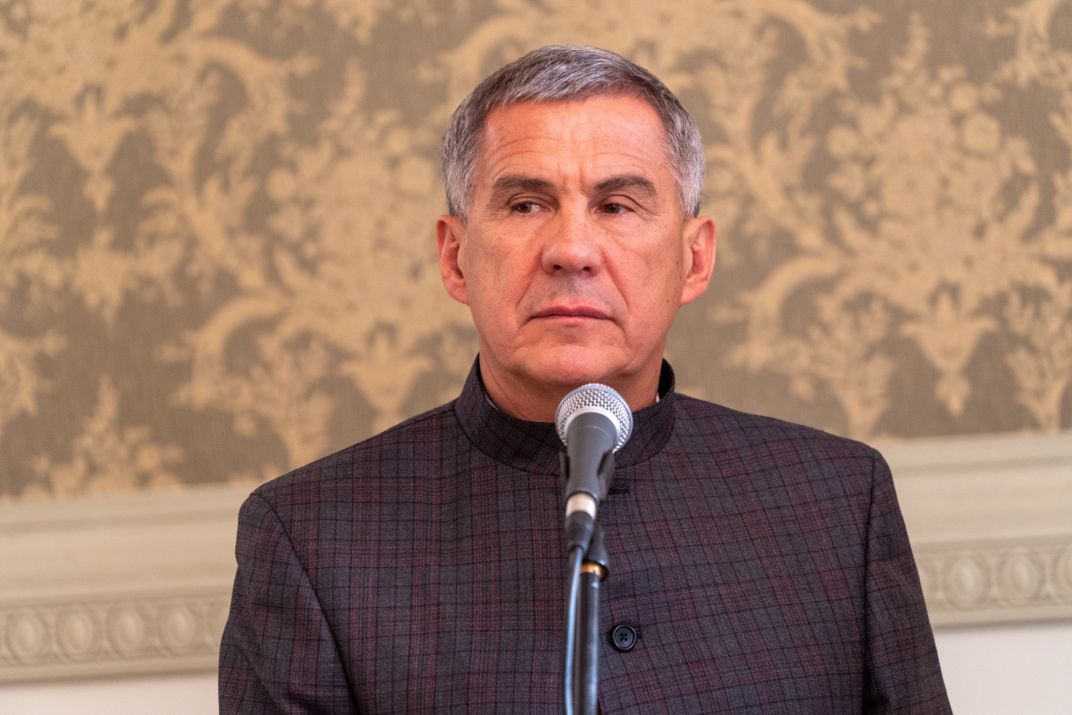 Рустам Минниханов