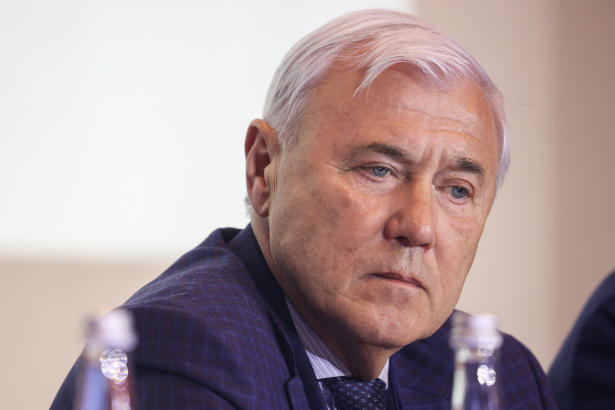 Анатолий Аксаков