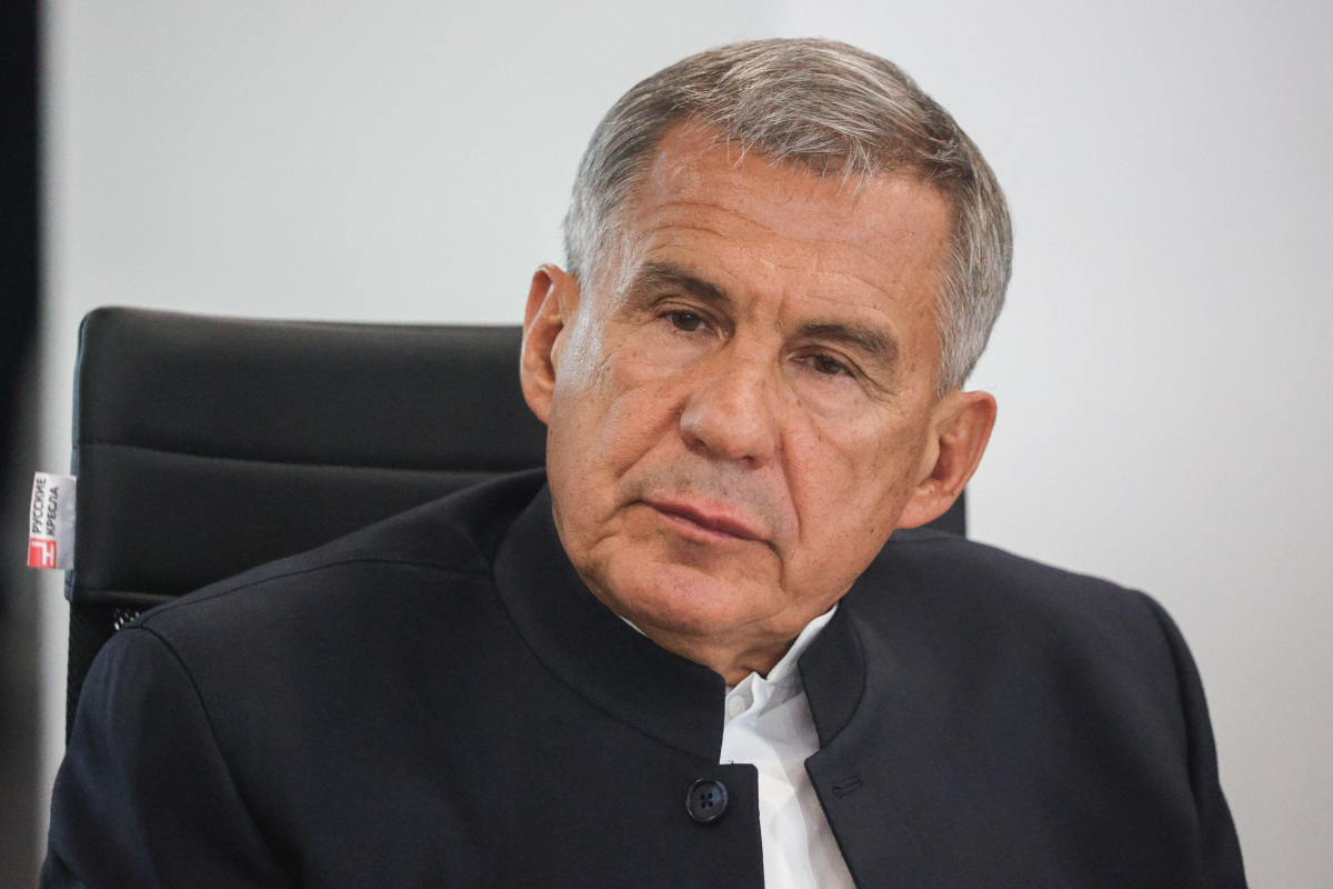 Рустам Минниханов