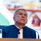 Минниханов на просьбу Магдеева: «Строить больницу без кадров невозможно»