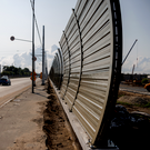 Власти Казани: шумозащитные экраны на Кировской дамбе отмоют весной