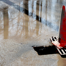 В Ново-Савиновском районе Казани затопило дорогу – на месте собираются пробки