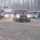 В ГАИ по Татарстану призвали водителей отказаться от дальних поездок в связи со снегопадом и метелью