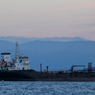 Reuters: Российский СПГ-танкер загорелся в Средиземном море