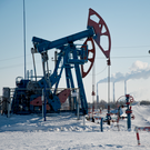 Акции нефтяных компаний РФ в утреннюю сессию дешевеют после резкого роста