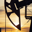 Нефть дешевеет на фоне новостей о том, что США разрешили Индии покупать российскую нефть