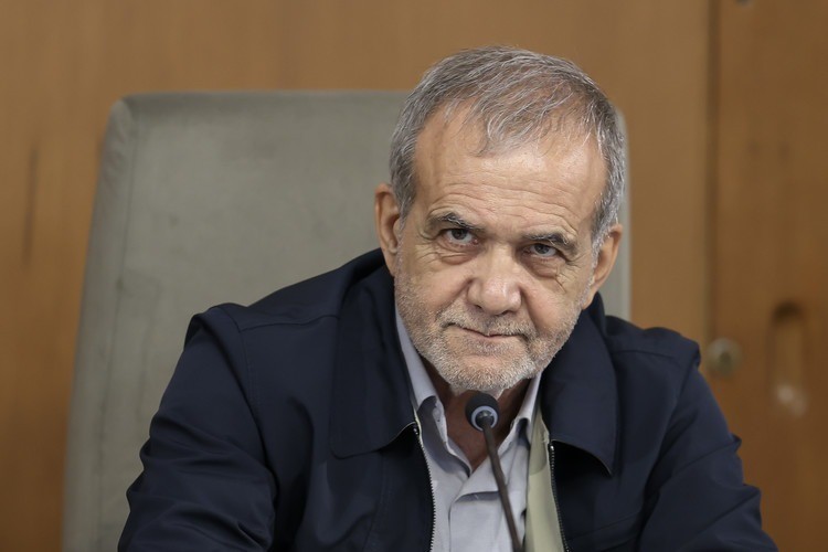 Масуд Пезешкиан