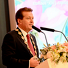 Метшин наградил победителей конкурса «Женщина года. Мужчина года: женский взгляд»