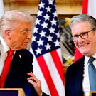 Трамп высмеял Стармера за позднюю отправку авианосцев на Ближний Восток: «Они нам больше не нужны»