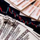 Официальный курс доллара превысил 80 рублей впервые с декабря