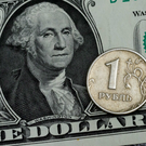 Курс доллара поднялся выше 81 рубля