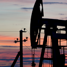 Экономист: Запад рискует подорвать санкционную систему из-за послаблений по российской нефти