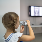 Кравцов: в России могут запретить телефоны детям до определенного возраста