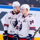 «Нефтехимик» во втором овертайме победил «Авангард» и сравнял счет в серии (1–1)