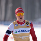 Большунов выиграл «золото» индивидуальной гонки в финале Кубка РФ в Апатитах