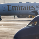 В авиакомпании Emirates сообщили, что гражданам Ирана запретили въезд в ОАЭ