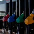 Кабмин РФ ввел запрет на экспорт бензина для производителей до конца июля