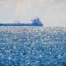 RFI: Российский газовоз у берегов Ливии атаковали с помощью морского дрона ВСУ