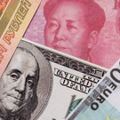 Официальный курс доллара опустился ниже 80 рублей