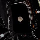 Пилотируемый корабль Orion облетел Луну и взял курс на Землю