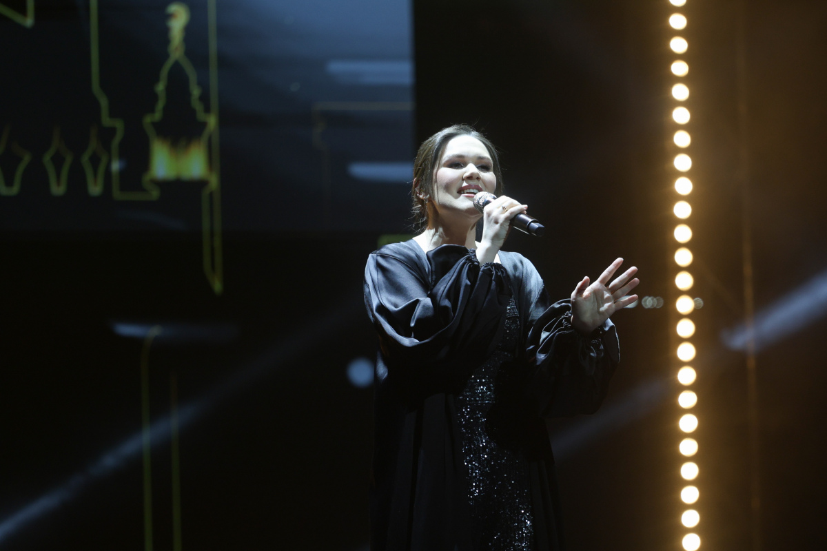 Дина Гарипова