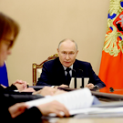 Путин потребовал объяснить отставание экономики от прогнозов