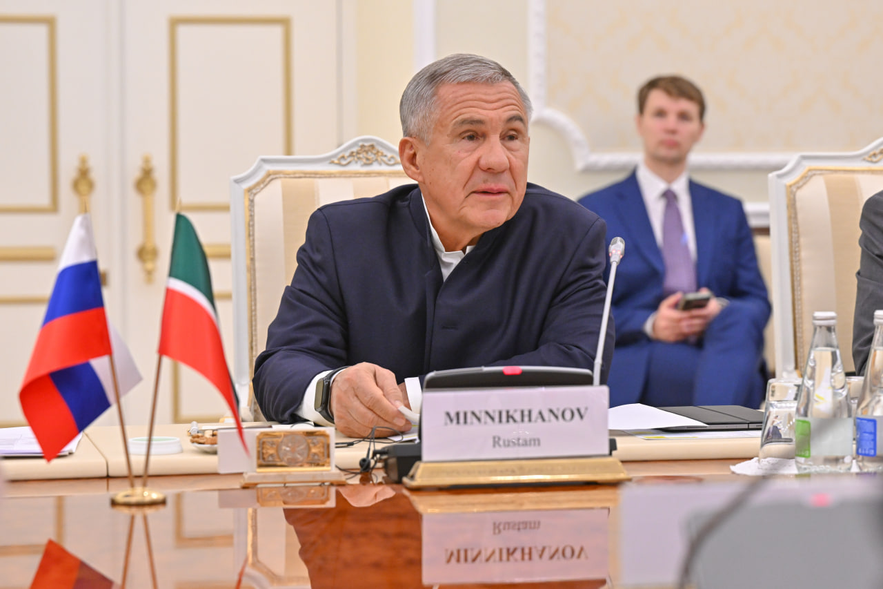 Рустам Минниханов