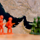 Reuters: Два торговых судна попали под обстрел при попытке пересечь Ормузский пролив