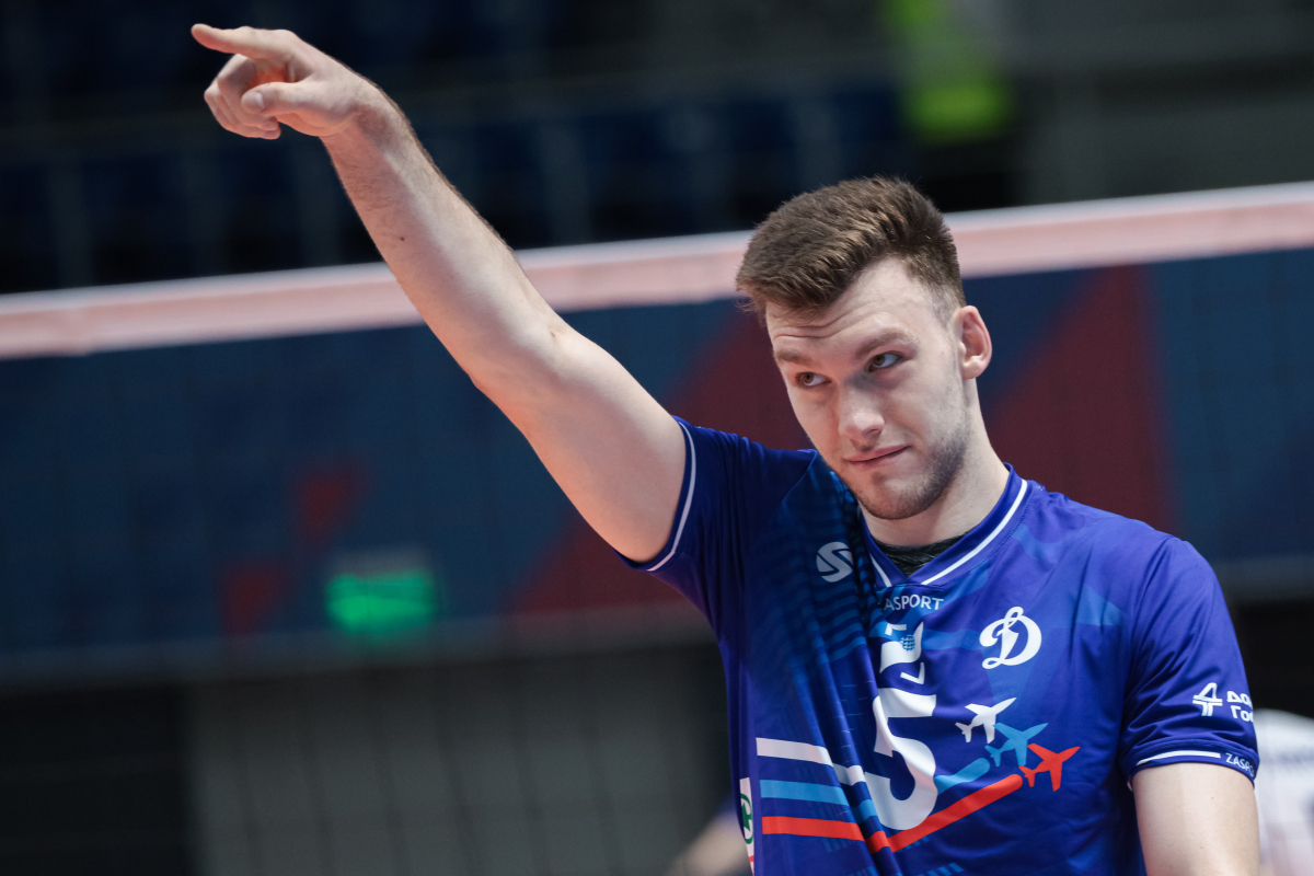 Максим Сапожков