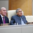 «Ситуация в стране не очень хорошая, но мы держимся»: Минниханов о бюджетных рисках Татарстана