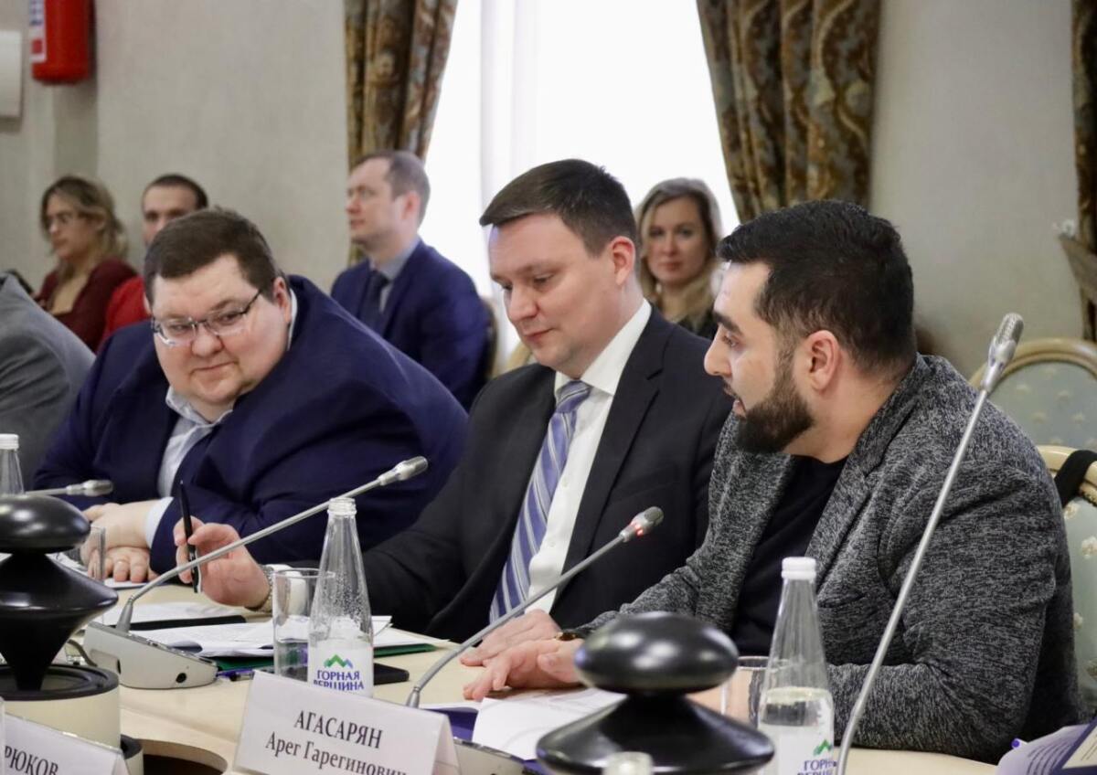 Игорь Чайка (слева)