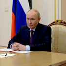 Путин одобрил отсрочку по бюджетным кредитам для регионов