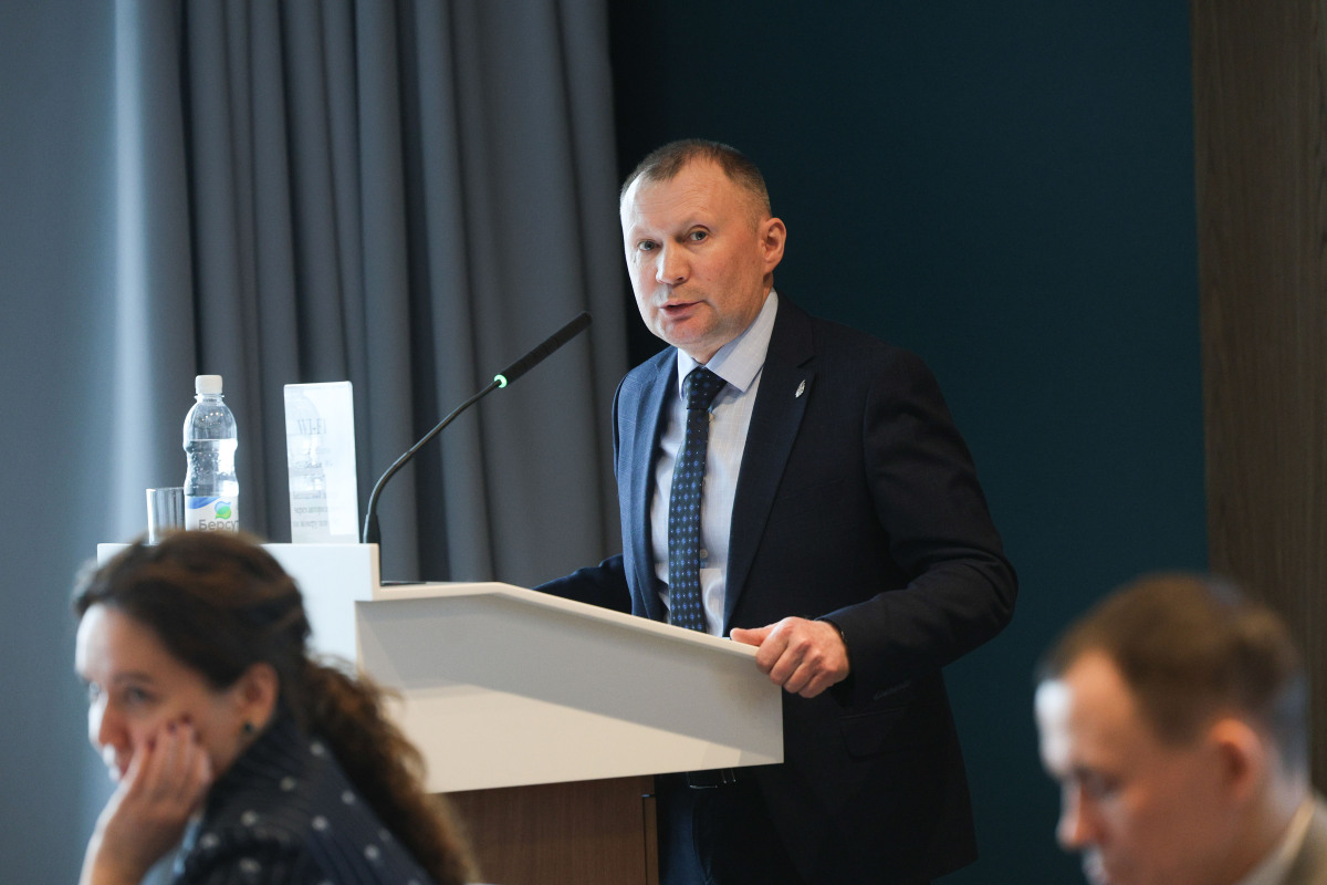 Дмитрий Антонов