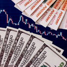 Сбер: Во втором полугодии рубль может ослабнуть до 80–90 рублей за доллар