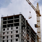 «Известия»: Первые пять крупнейших девелоперов возводят больше 15% жилья с задержками