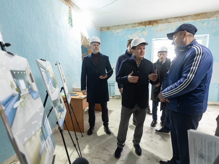 Ильсур Метшин (посередине)