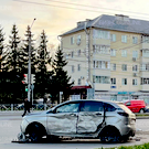 На перекрестке Зорге и Даурской автомобиль после ДТП вылетел на тротуар с людьми (фото)